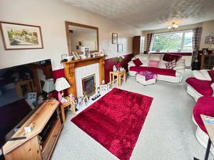 Lounge- click for photo gallery